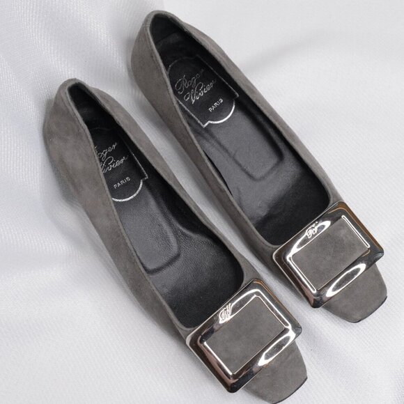 Roger Vivier Belle Buckle Grey Suede Pumps Kitten Heels Sz 5 - Picture 4 of 10